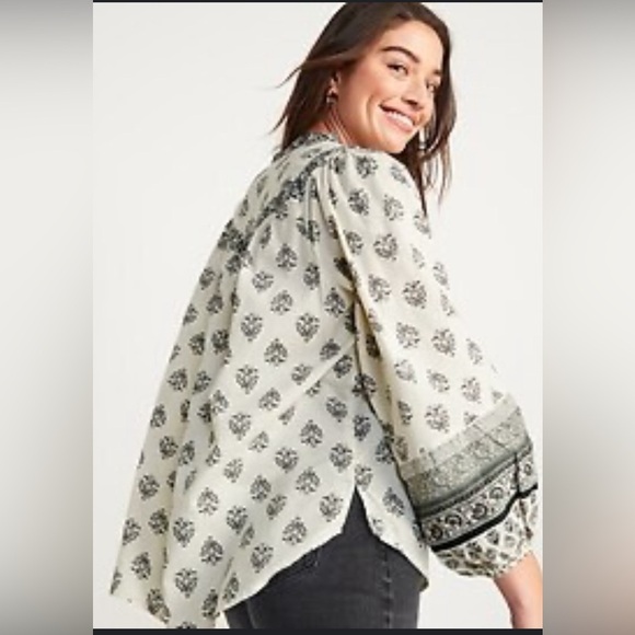 Old Navy Long-Sleeve Printed Poet Swing Peasant Blouse, Size Large Tall - Picture 7 of 8